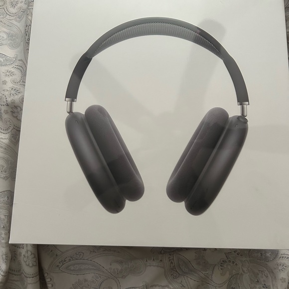 Apple Other - Apple AirPods Max - Charcoal/Gray Over-Ear Headphones